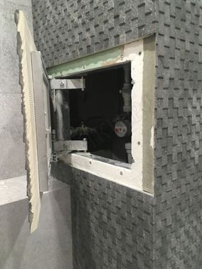 Люк под плитку Нажимной Секрет-Лайт 450*450 Люк под плитку Нажимной Секрет-Лайт 450*450