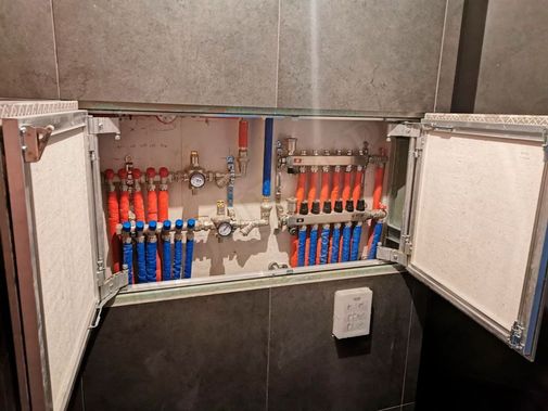 Люк под плитку Секрет 3.0, 2 створки 700*1200 Люк под плитку Секрет 3.0, 2 створки 700*1200