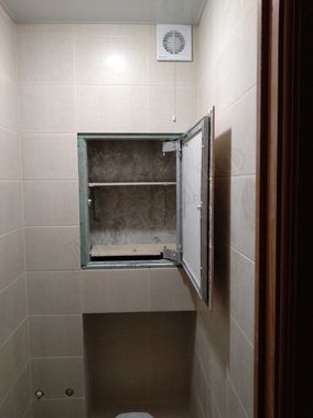 Люк под плитку Нажимной Секрет-Лайт 450*450 Люк под плитку Нажимной Секрет-Лайт 450*450